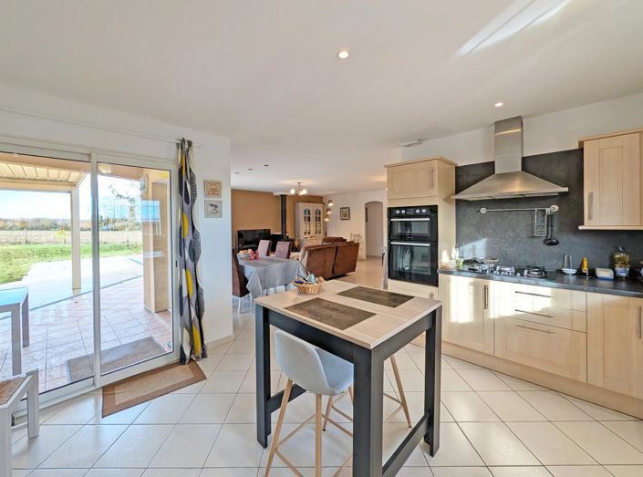 Image No.4-3 Bed House for sale