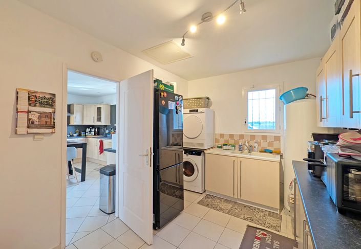 Image No.7-3 Bed House for sale