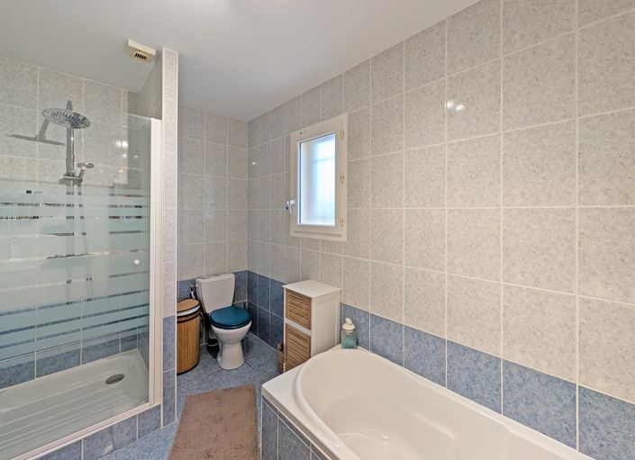 Image No.9-3 Bed House for sale