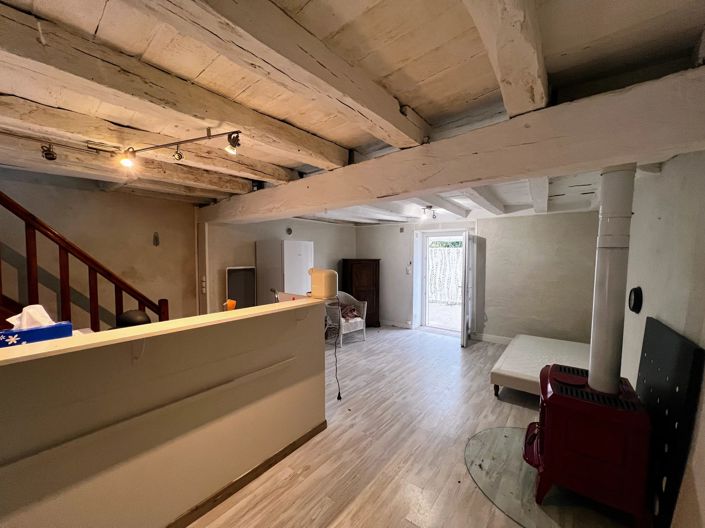 Image No.10-2 Bed House for sale