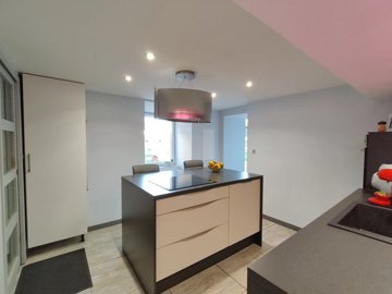 ca923b21d49b5a0374d46b4e2bb4ae5b392382a0ee326