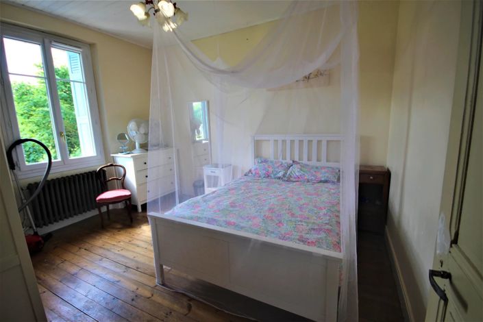 Image No.6-3 Bed Village House for sale