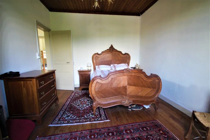 Image No.7-3 Bed Village House for sale