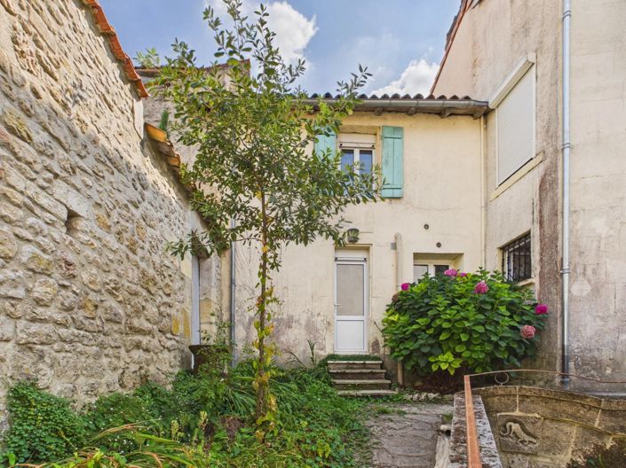 Image No.15-2 Bed House for sale