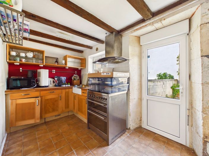 Image No.9-2 Bed House for sale