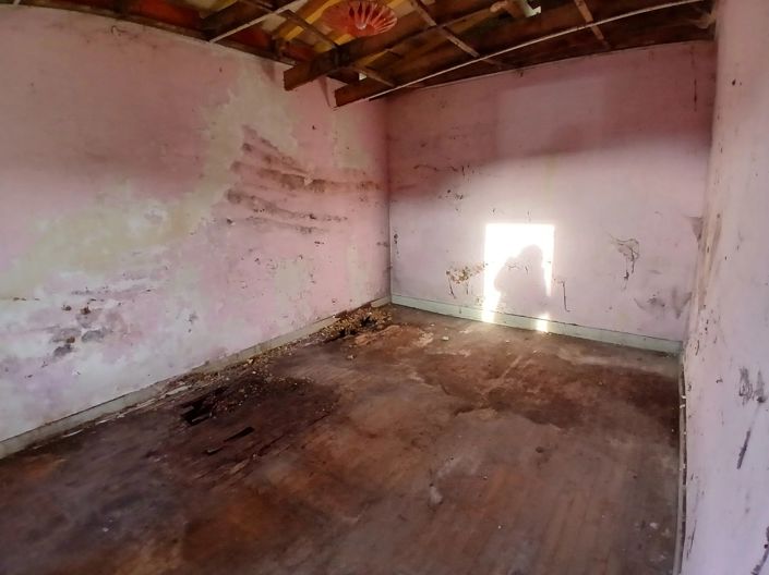 Image No.10-House for sale