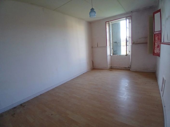 Image No.4-House for sale