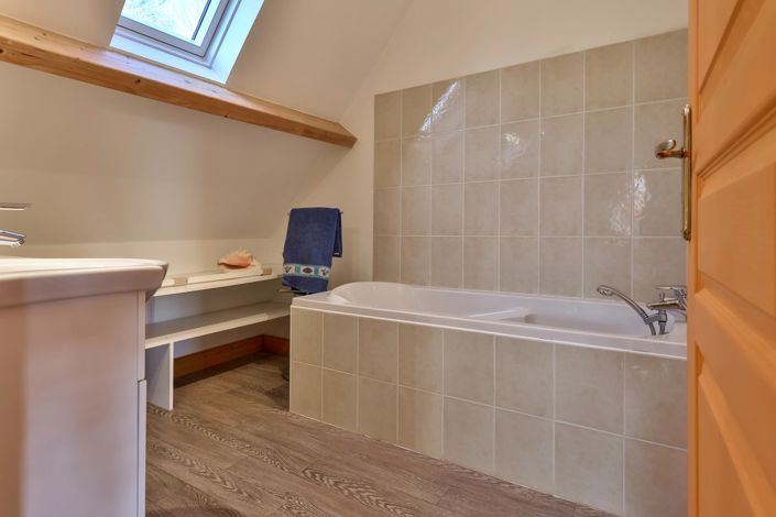 Image No.14-4 Bed House for sale