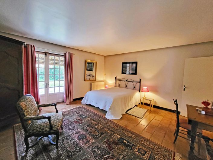 Image No.7-4 Bed House for sale