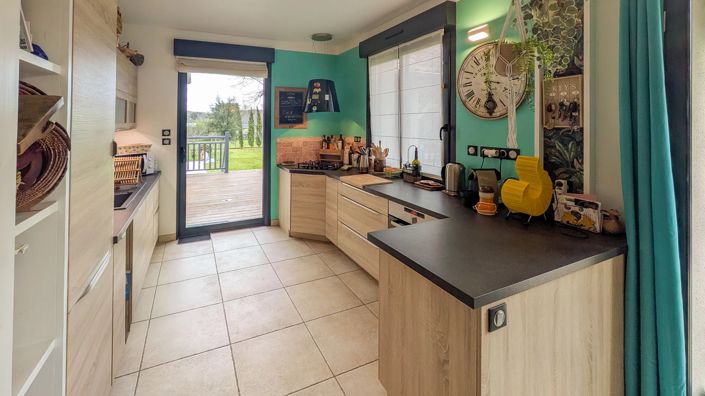 Image No.3-5 Bed House for sale