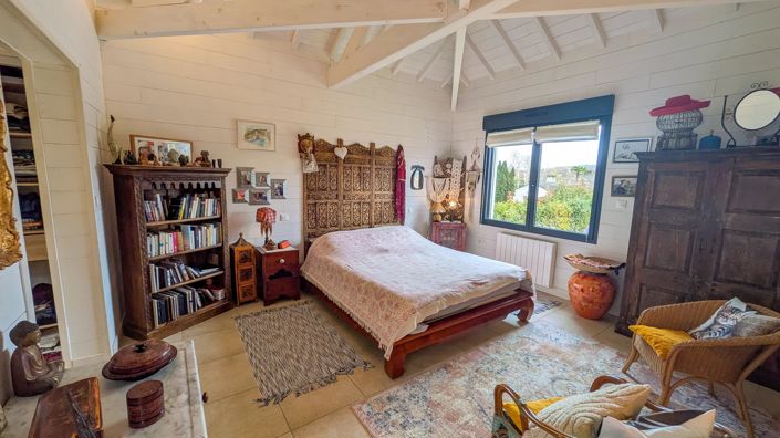 Image No.5-5 Bed House for sale