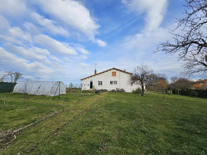 Image No.12-3 Bed Village House for sale