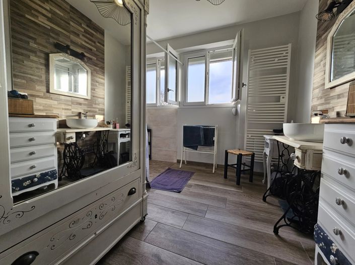 Image No.10-3 Bed Village House for sale