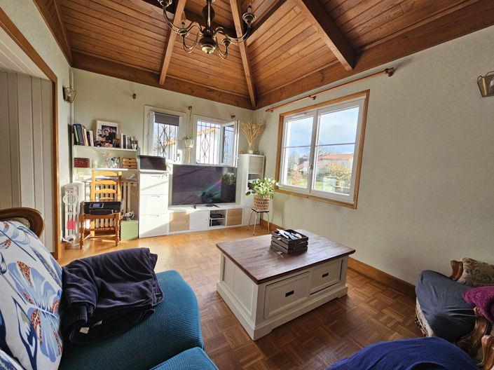 Image No.5-3 Bed Village House for sale