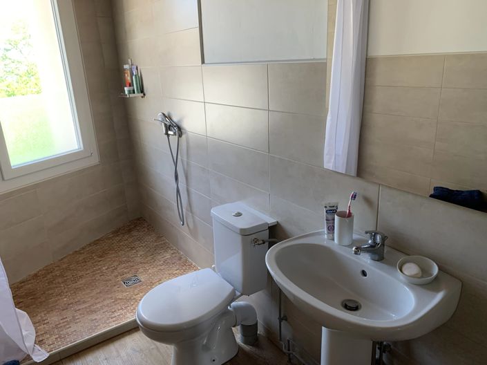 Image No.11-2 Bed House for sale