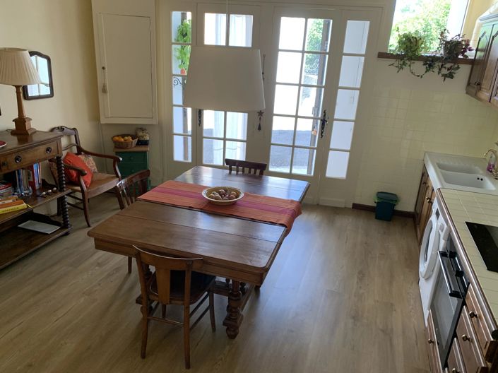 Image No.4-2 Bed House for sale