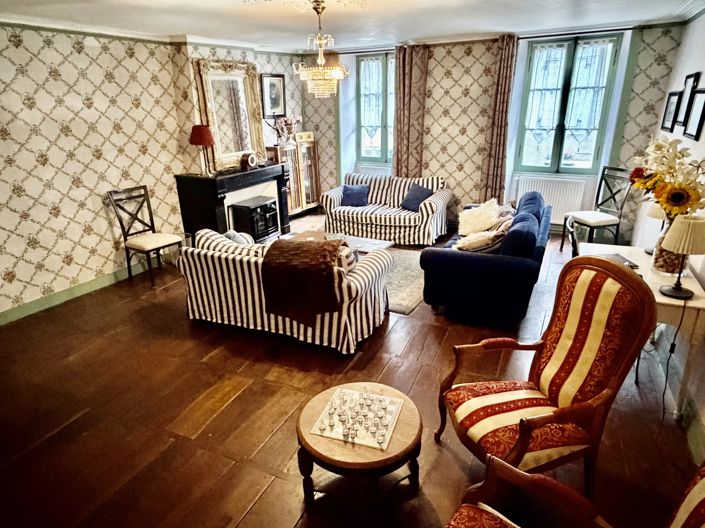 Image No.3-4 Bed House for sale