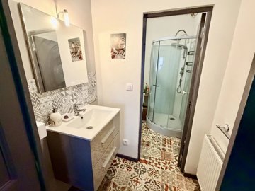 c2b81dc576bfae76f36bca57e24d76b1734394f891409