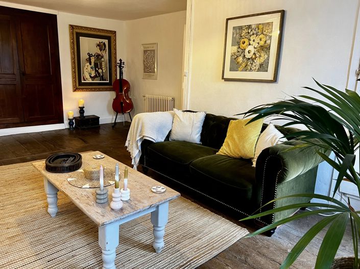 Image No.10-2 Bed House for sale