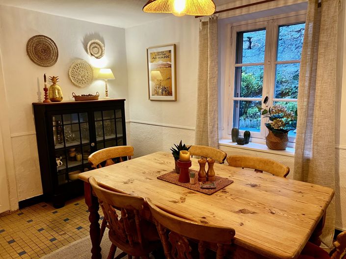 Image No.11-2 Bed House for sale