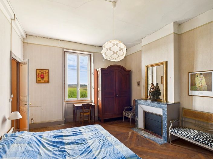 Image No.14-10 Bed House for sale