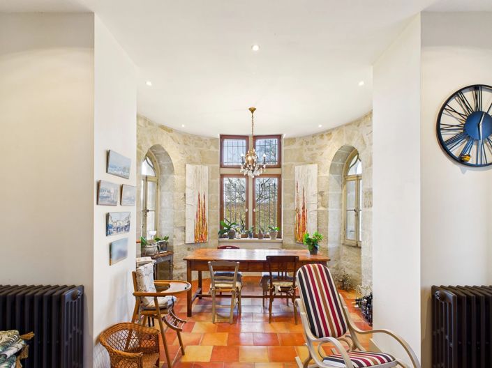 Image No.5-10 Bed House for sale