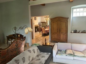 ffd476afca2bc64663d0329e1b349efa91d27ec14d160