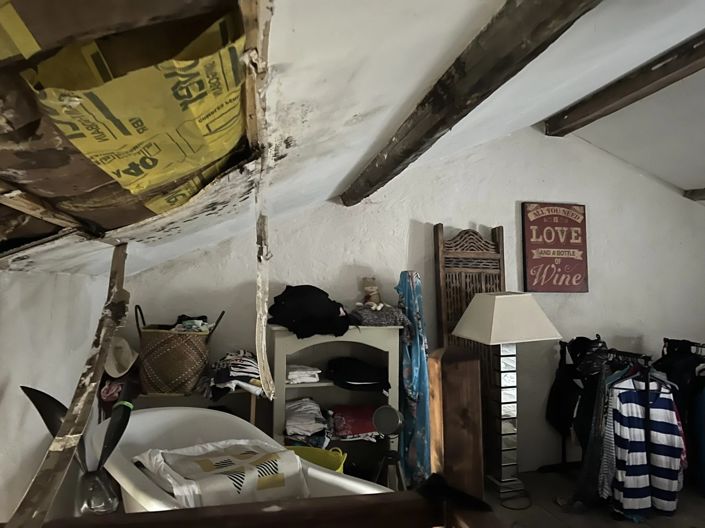 Image No.10-3 Bed House for sale