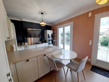 76c5c557ba14111f65a566c6544d41c3e517e3b7c2326