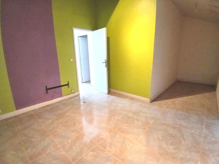 Image No.8-3 Bed House for sale