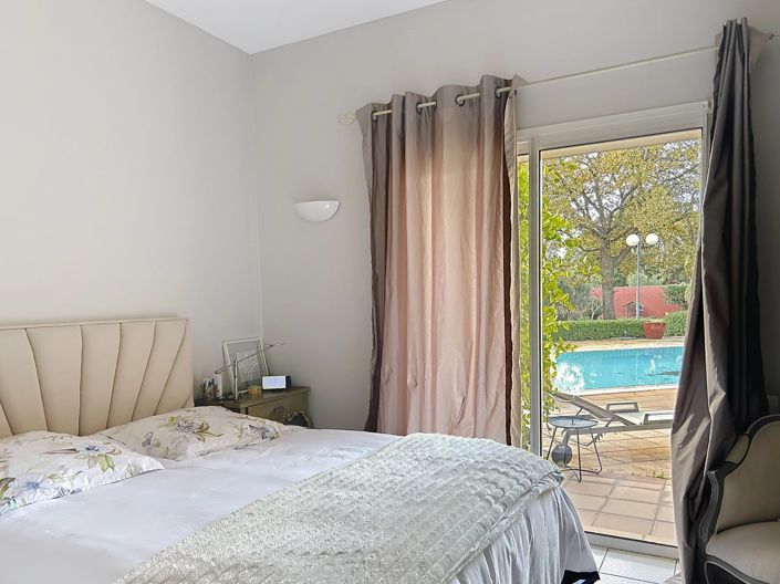 Image No.8-4 Bed House for sale