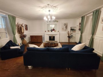 d0811c2e07b95a1df8e31080bfa584759f96f66be0328