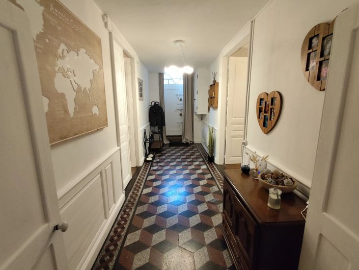 Image No.4-4 Bed House for sale