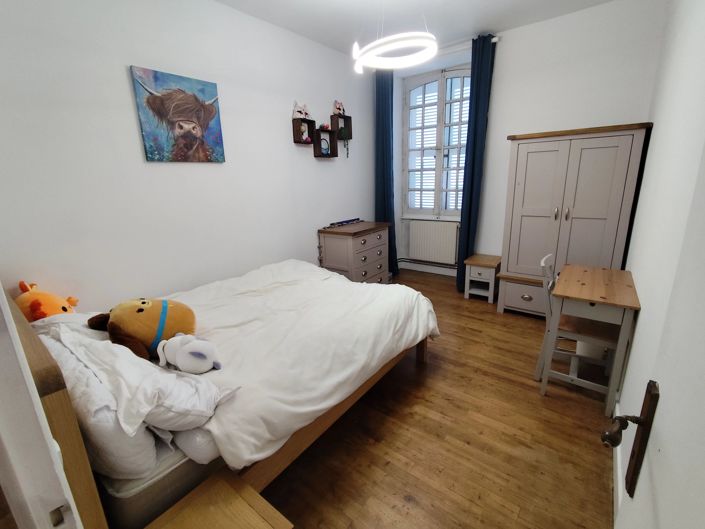 Image No.8-4 Bed House for sale