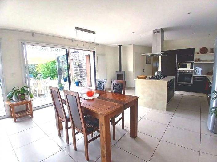 Image No.5-3 Bed House for sale