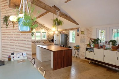 2ef1f731145a17648dd669f8c48215c2027c4696d6409