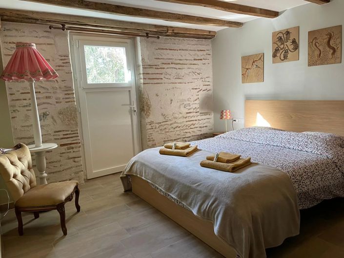 Image No.10-6 Bed Farmhouse for sale