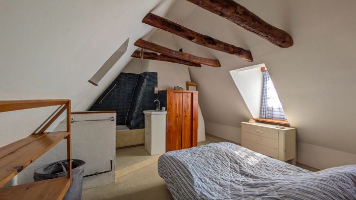 Image No.10-6 Bed House for sale