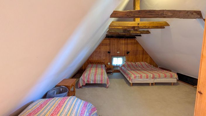 Image No.11-6 Bed House for sale