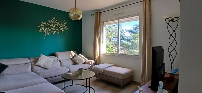 Image No.12-4 Bed House for sale