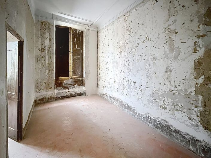 Image No.13-7 Bed Village House for sale