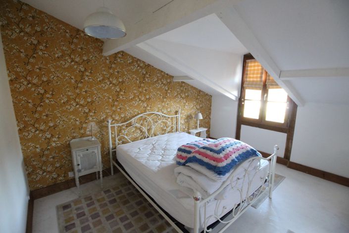 Image No.12-4 Bed House for sale