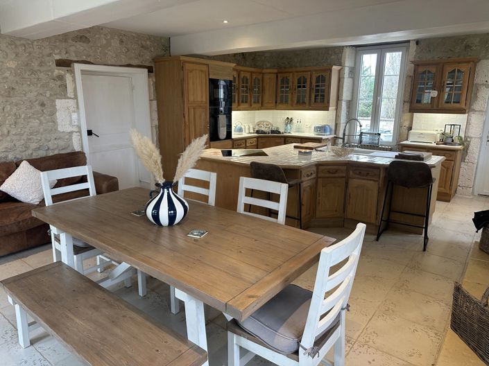 Image No.4-5 Bed House for sale