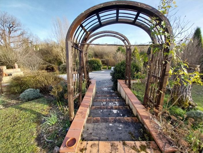 Image No.14-4 Bed House for sale