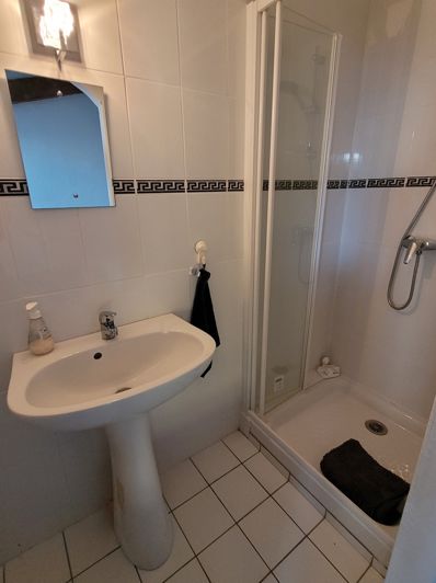 Image No.12-2 Bed House for sale