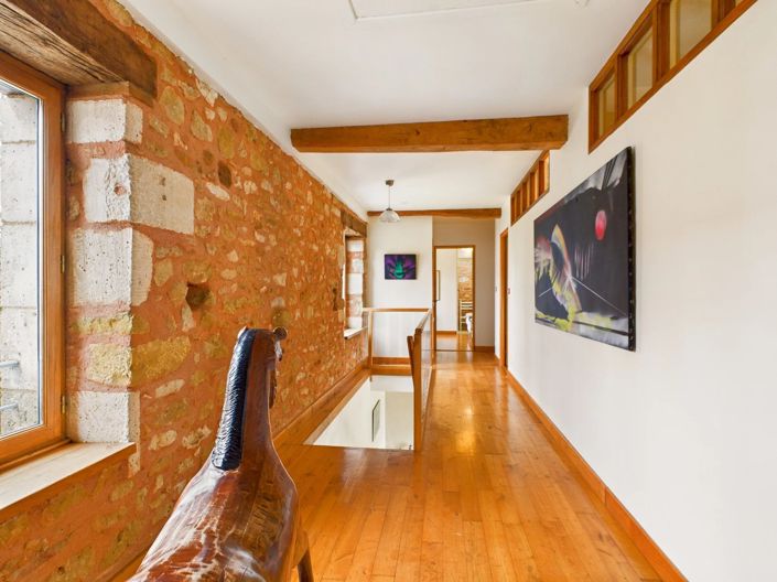 Image No.10-10 Bed House for sale