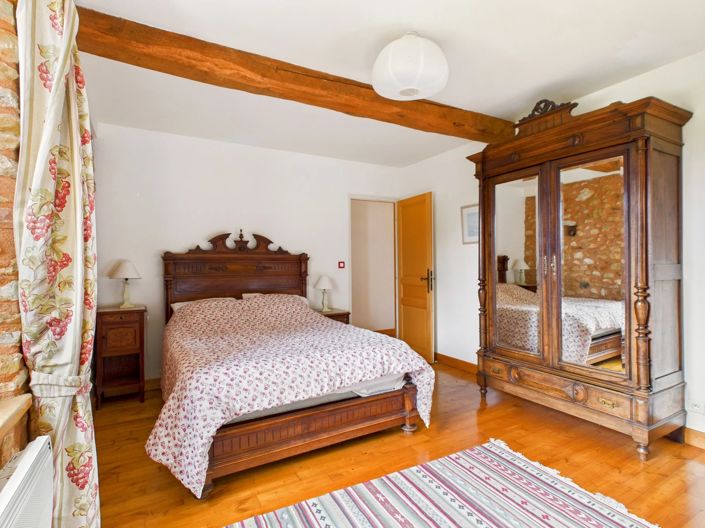 Image No.12-10 Bed House for sale