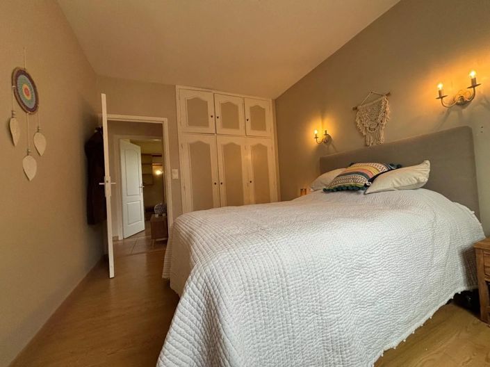 Image No.7-Maison de village de 7 chambres à vendre à Saint-Pierre-d'Eyraud