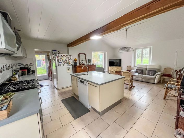 Image No.3-5 Bed House for sale