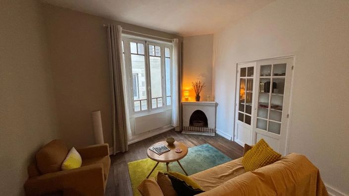 Image No.2-Maison de 2 chambres à vendre à Montmorillon